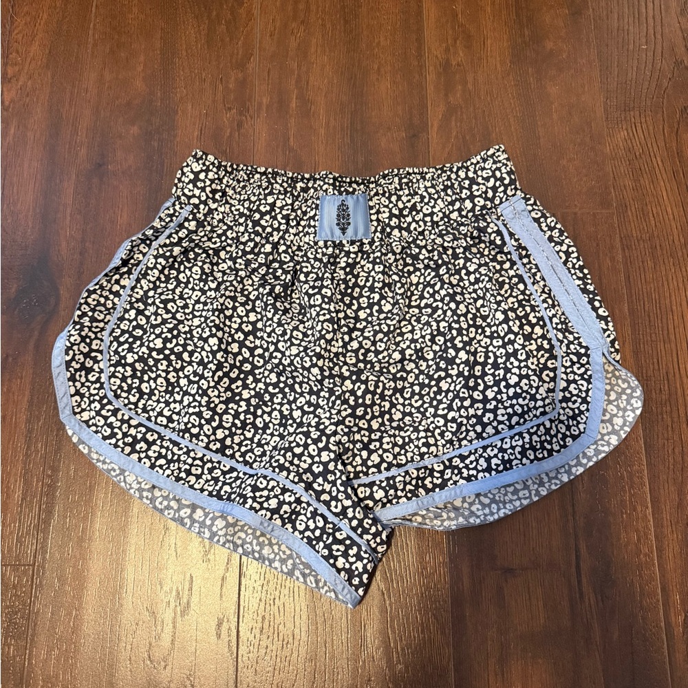 Size small Free people shorts